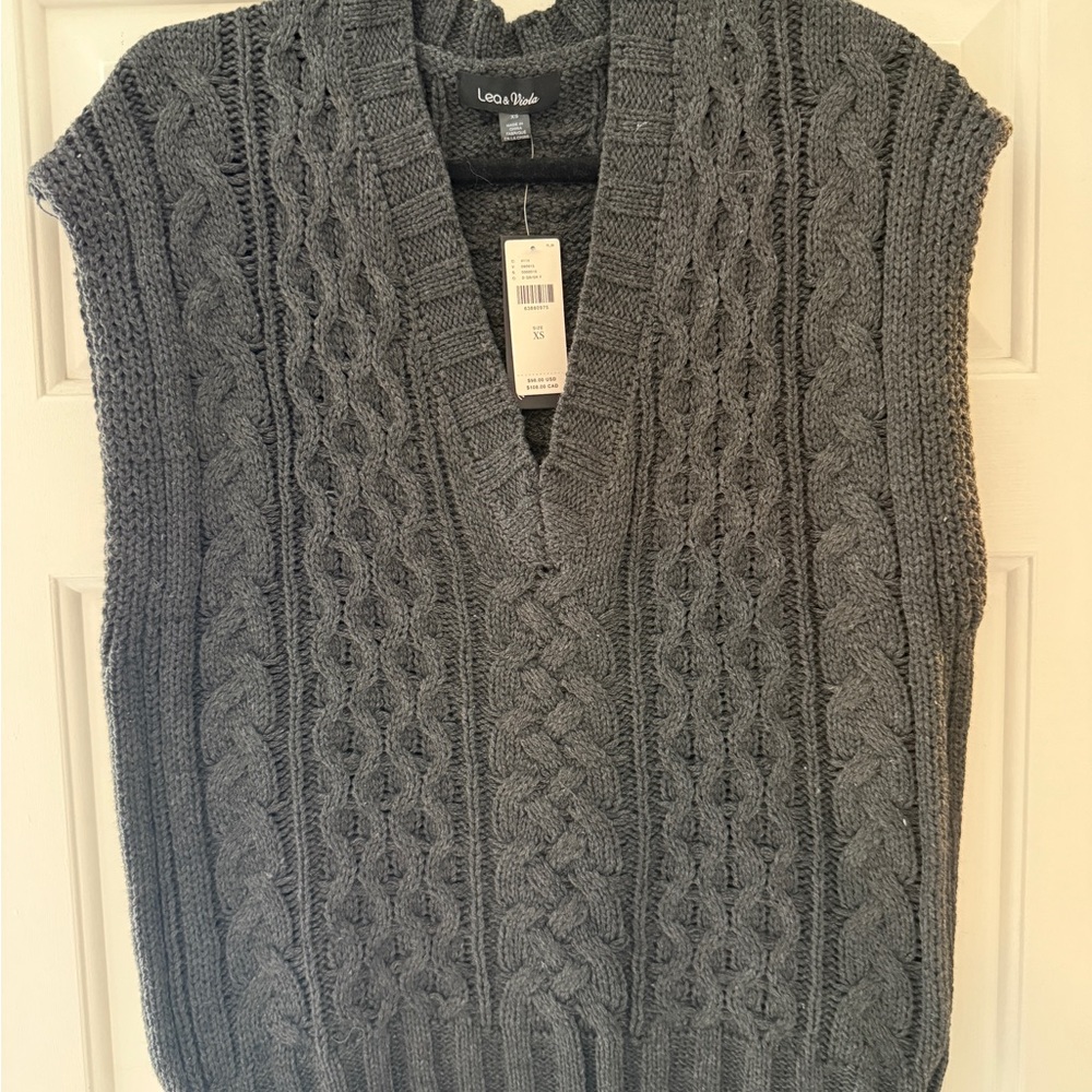 Leo & Nicole Charcoal Knit Vest